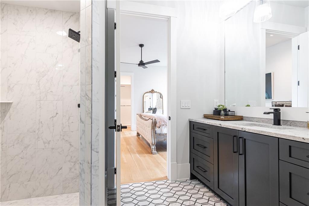 4415 Blackland Drive NE