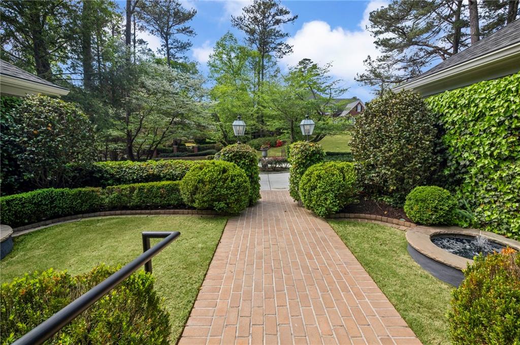 875 Heards Ferry Road