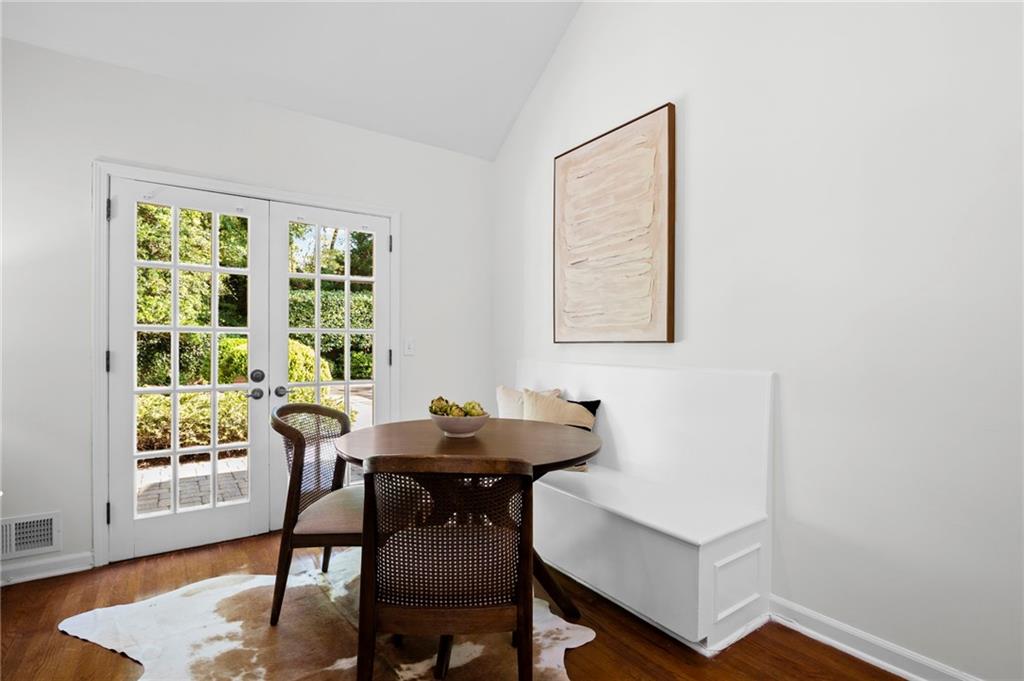 875 Heards Ferry Road