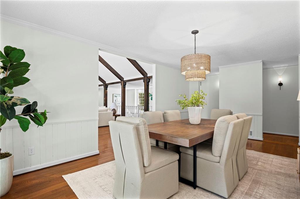 875 Heards Ferry Road