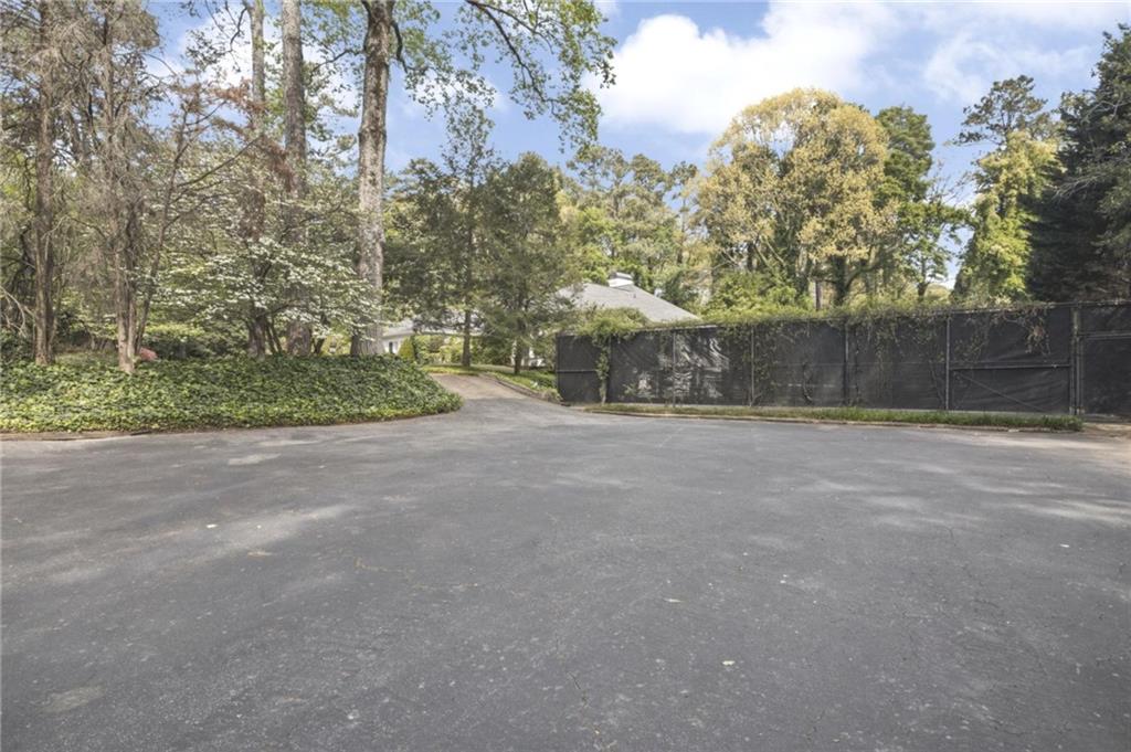 875 Heards Ferry Road