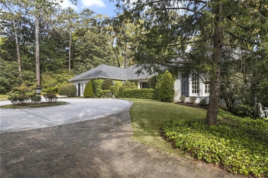 875 Heards Ferry Road