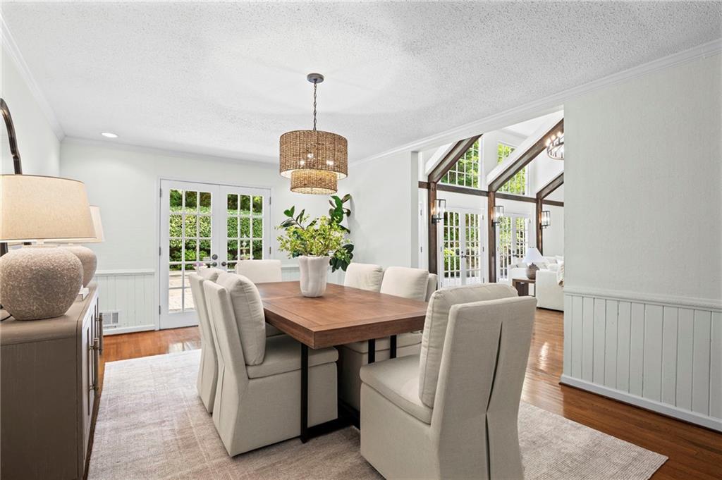 875 Heards Ferry Road