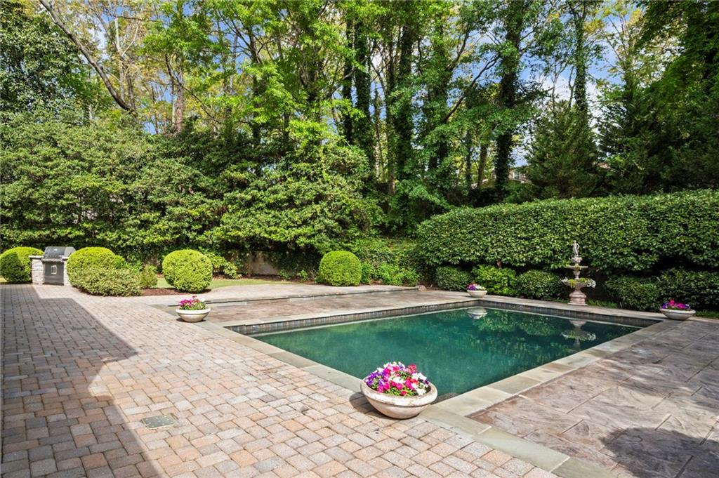 875 Heards Ferry Road