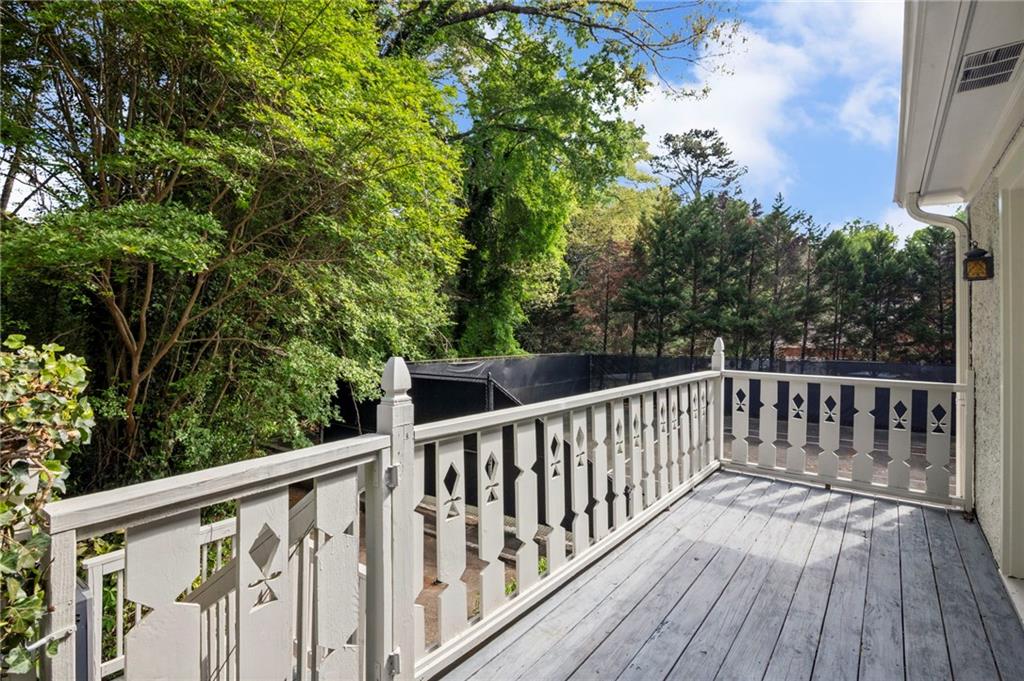 875 Heards Ferry Road