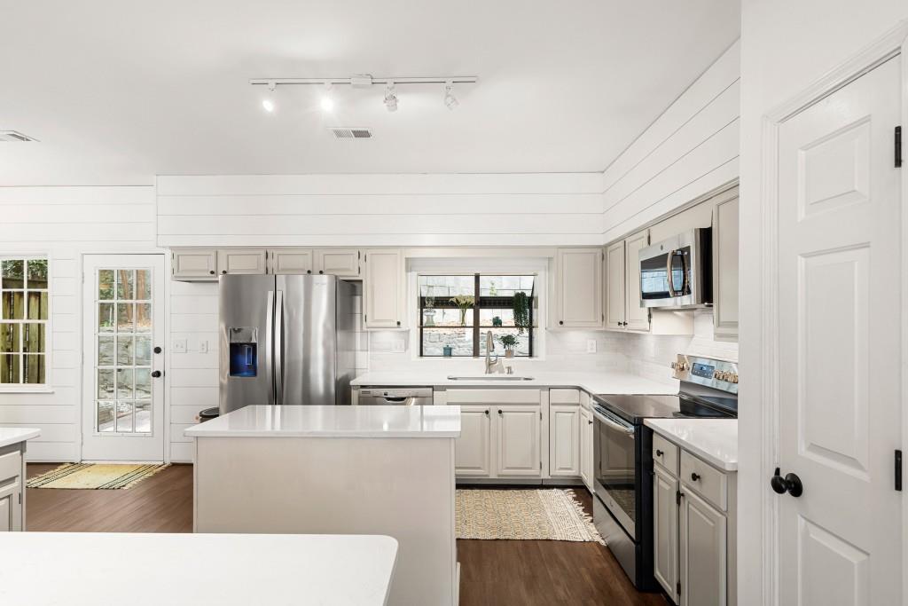 3550 Vinings Ridge Court