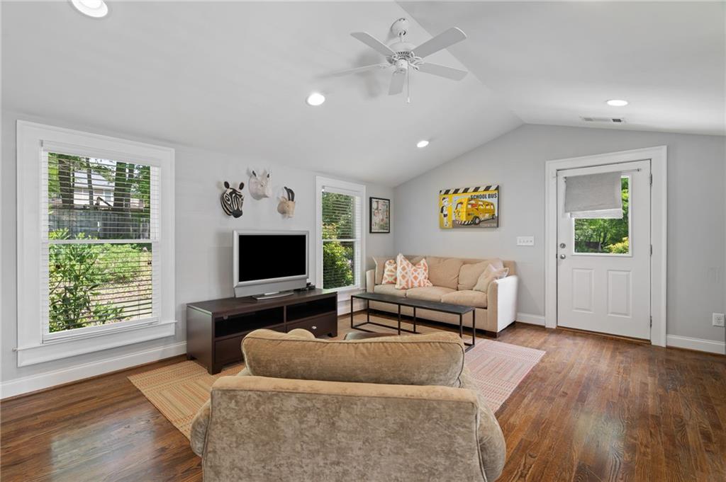 1180 Cumberland Road NE
