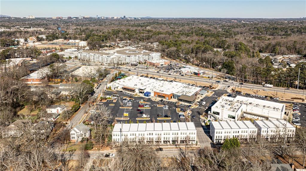 1829 La Dawn Lane NW