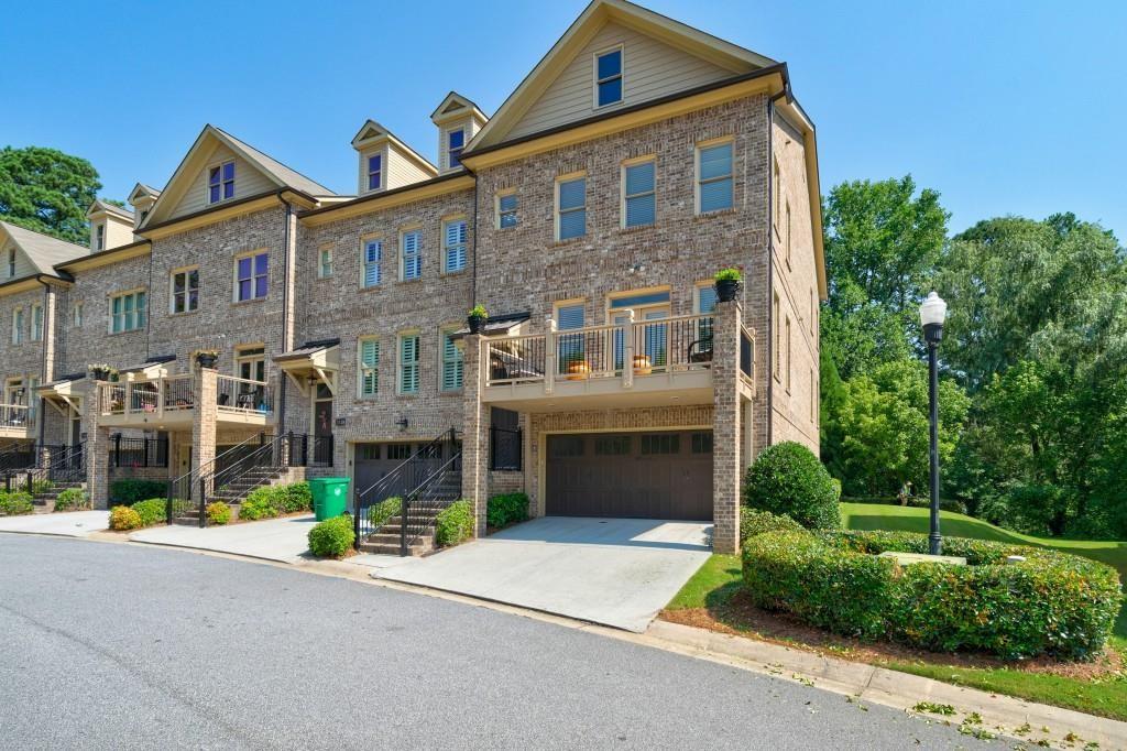 3130 Chestnut Woods Drive