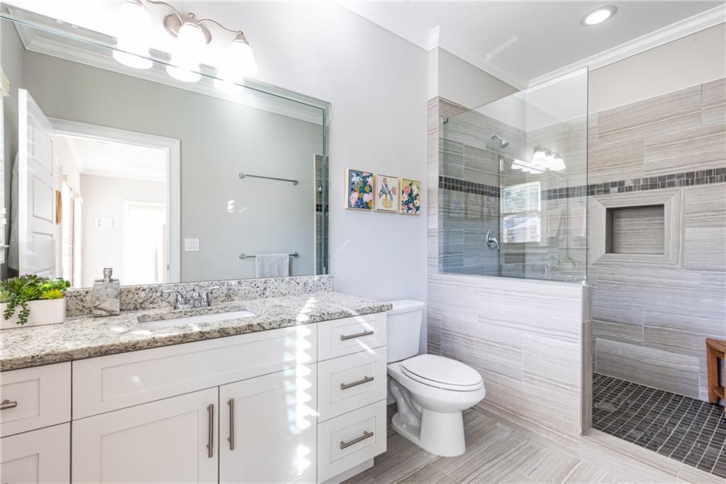 3130 Chestnut Woods Drive