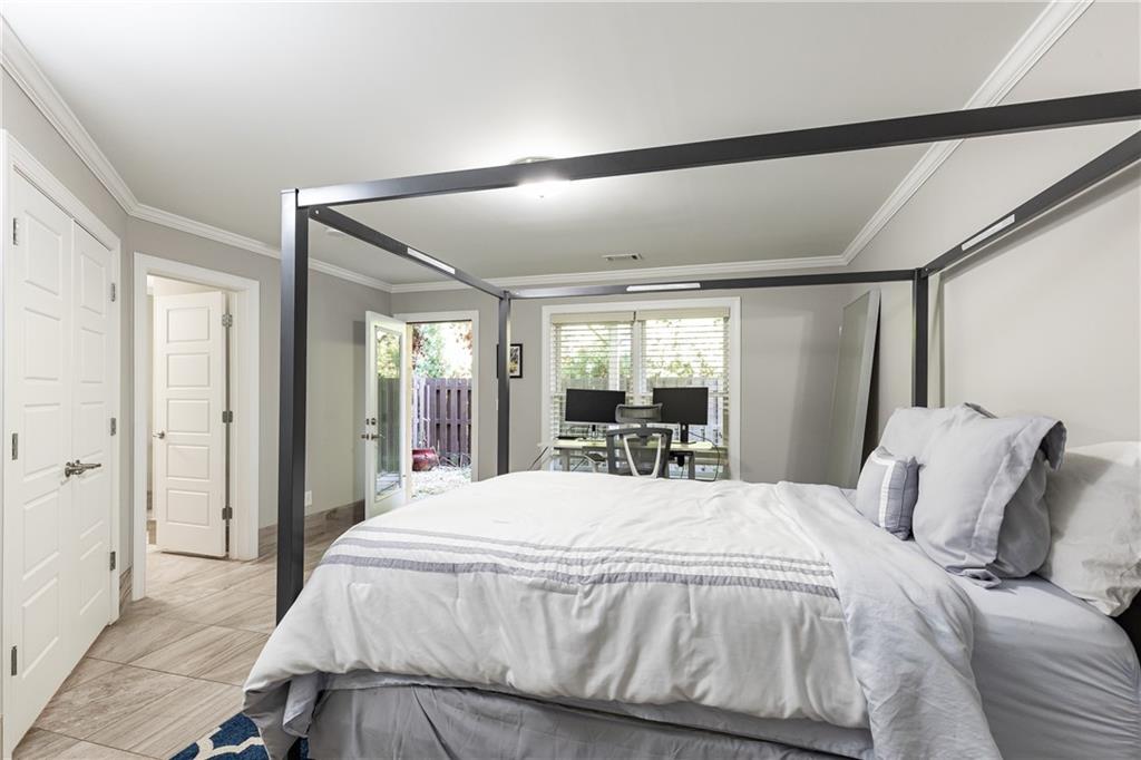 3130 Chestnut Woods Drive