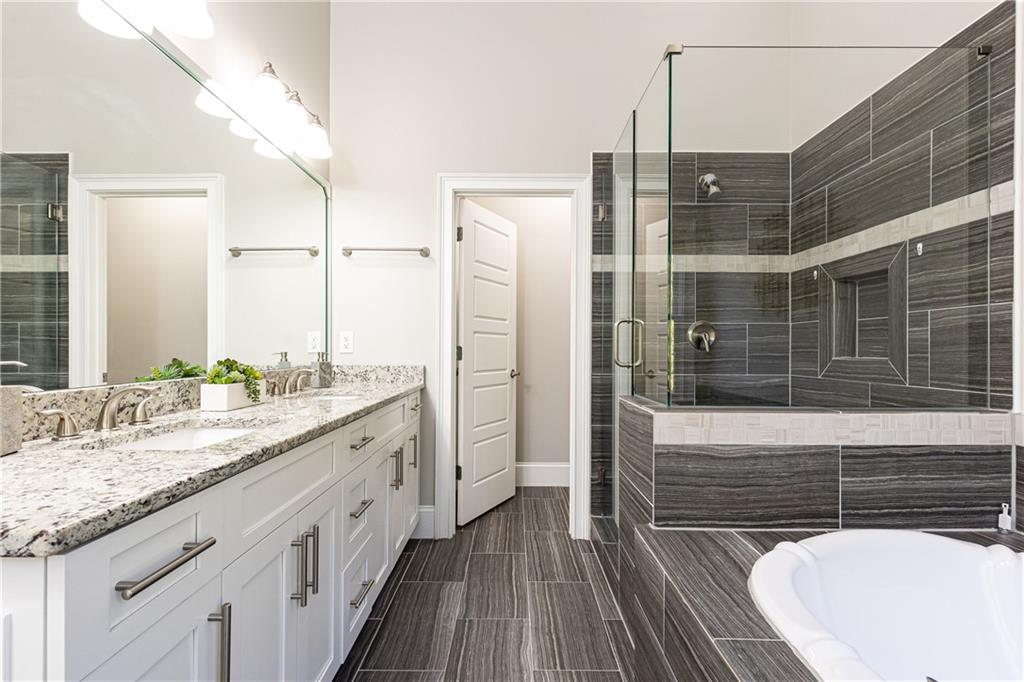 3130 Chestnut Woods Drive