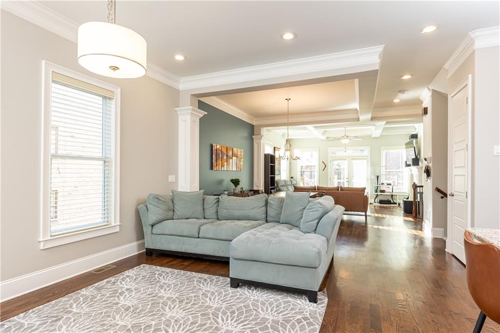 3130 Chestnut Woods Drive