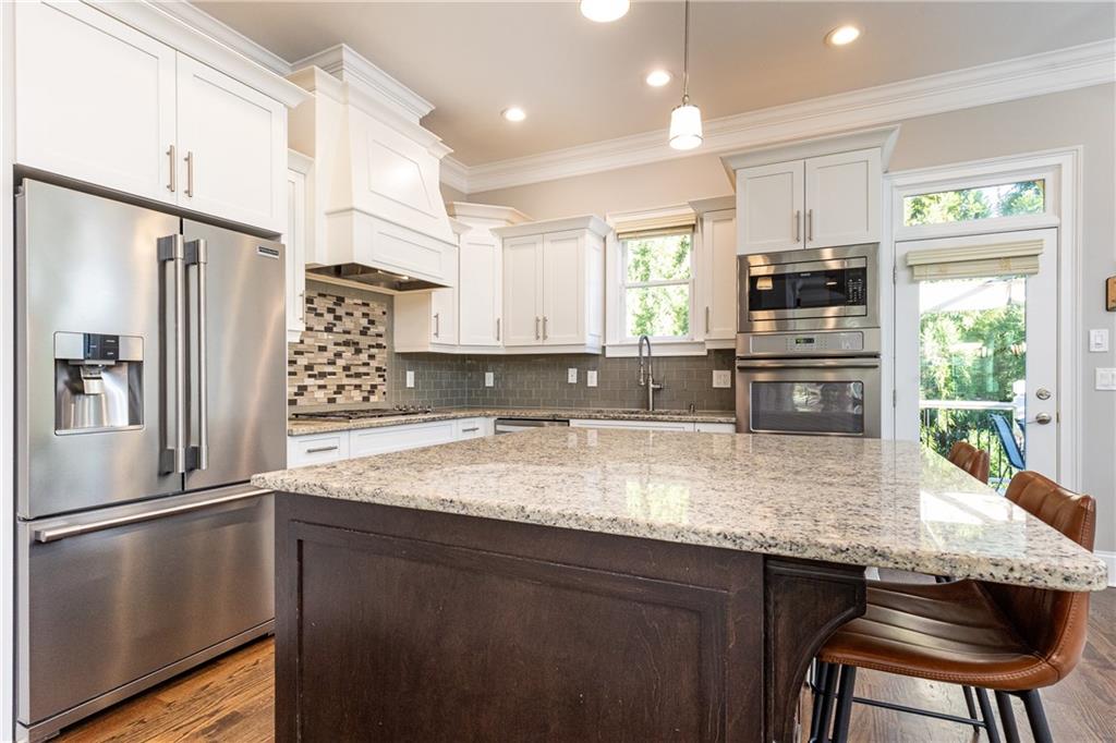 3130 Chestnut Woods Drive