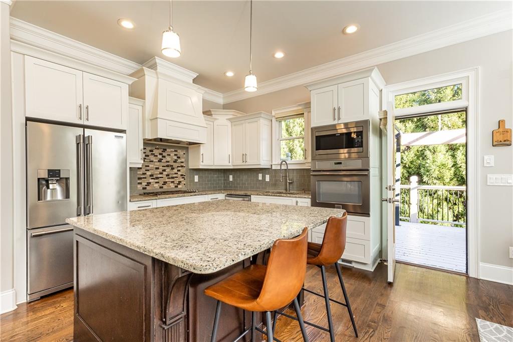 3130 Chestnut Woods Drive