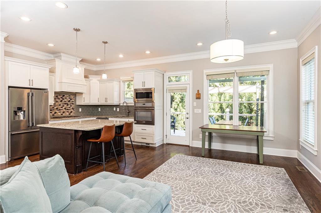 3130 Chestnut Woods Drive