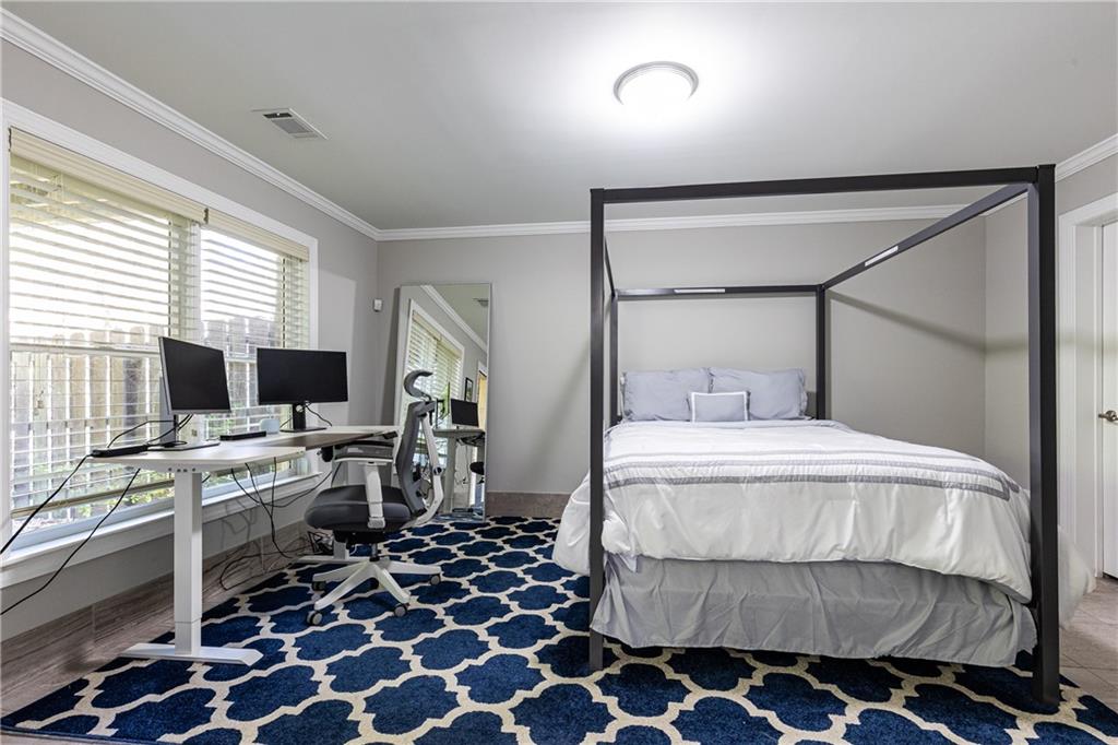 3130 Chestnut Woods Drive