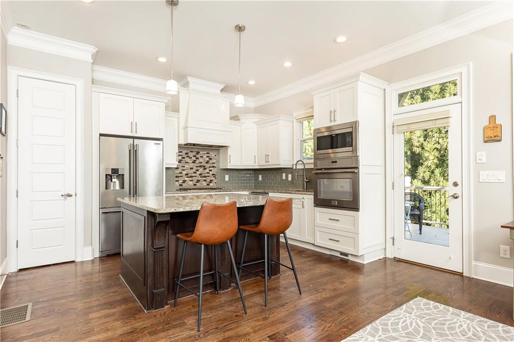 3130 Chestnut Woods Drive