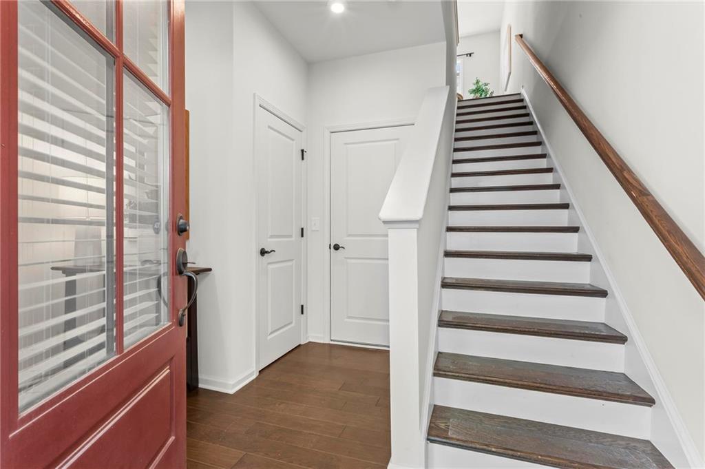 718 Needletail Way