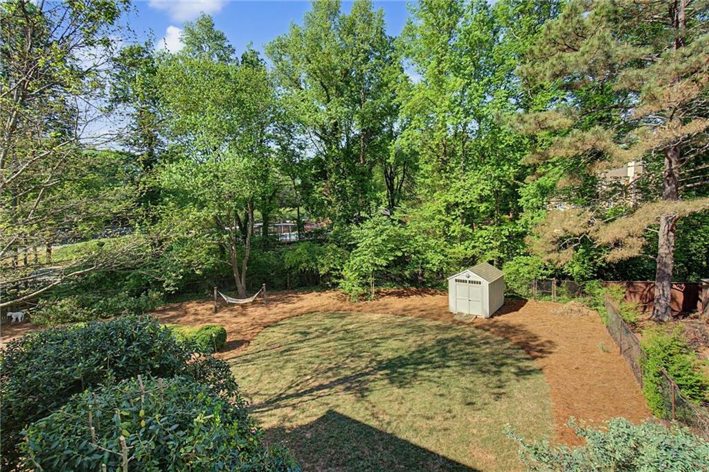 3311 Woodleaf Way