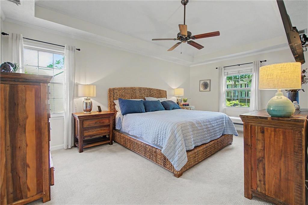 3311 Woodleaf Way
