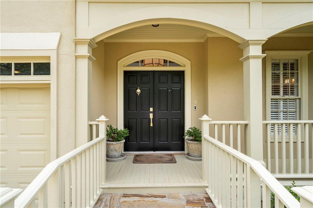 1023 Saint James Crossing NE