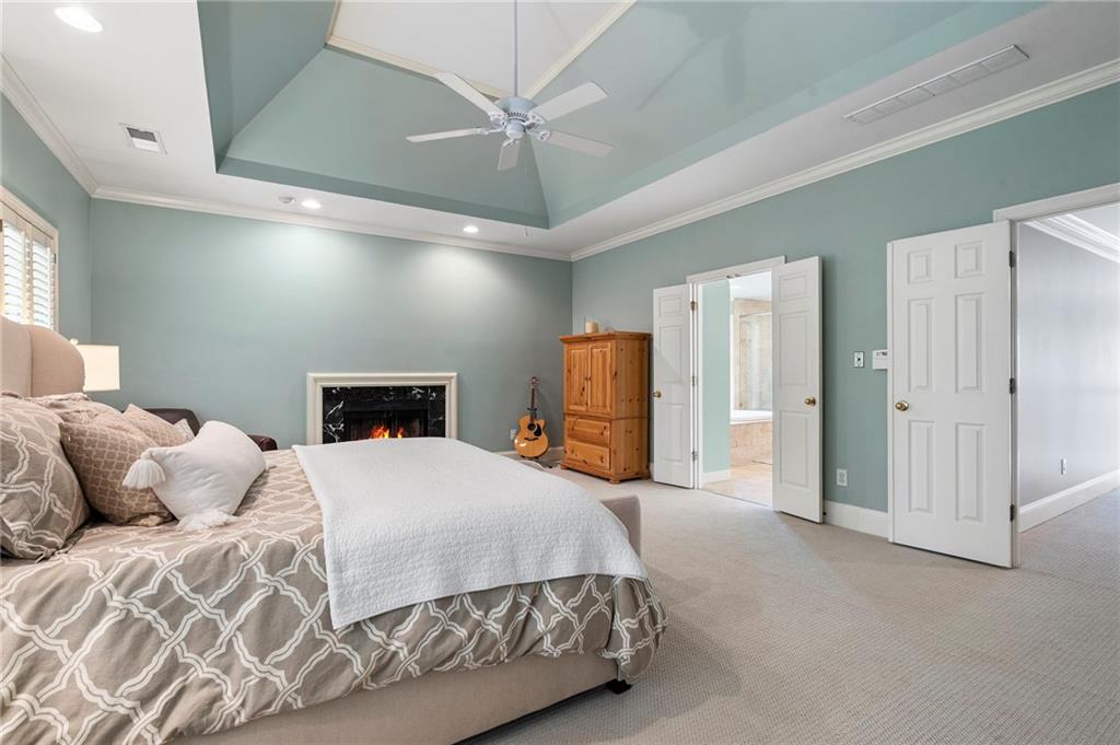 1023 Saint James Crossing NE