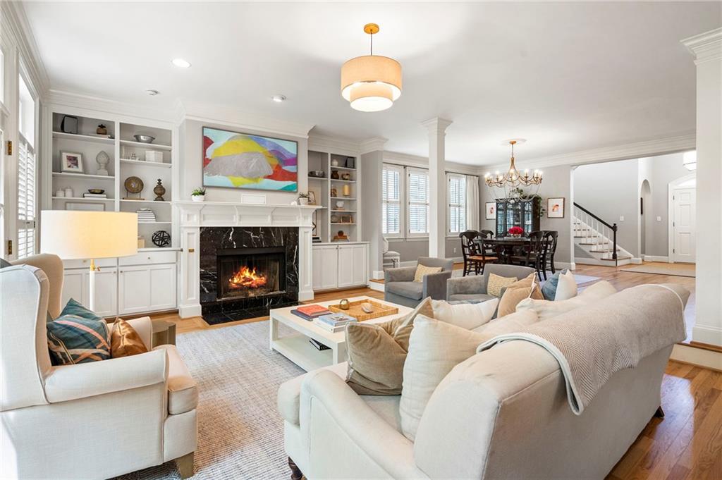 1023 Saint James Crossing NE