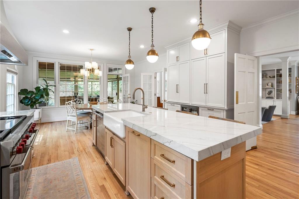 1023 Saint James Crossing NE