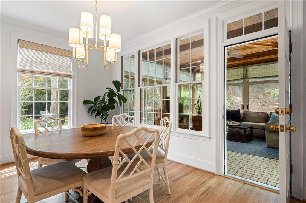 1023 Saint James Crossing NE