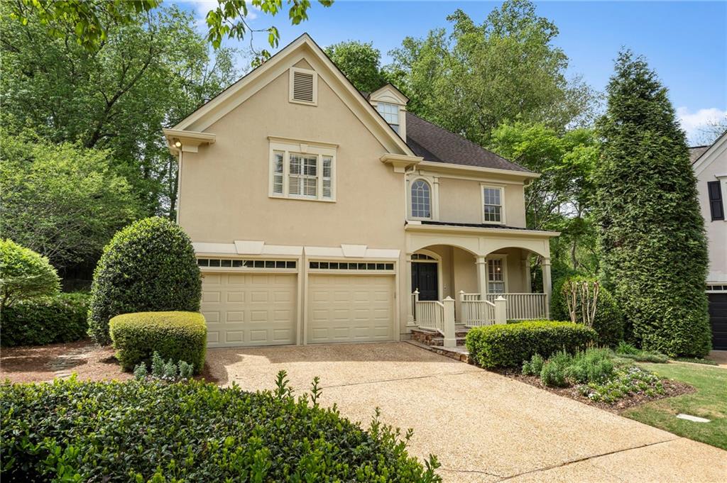 1023 Saint James Crossing NE