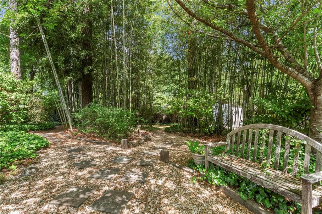 1116 Citadel Drive NE