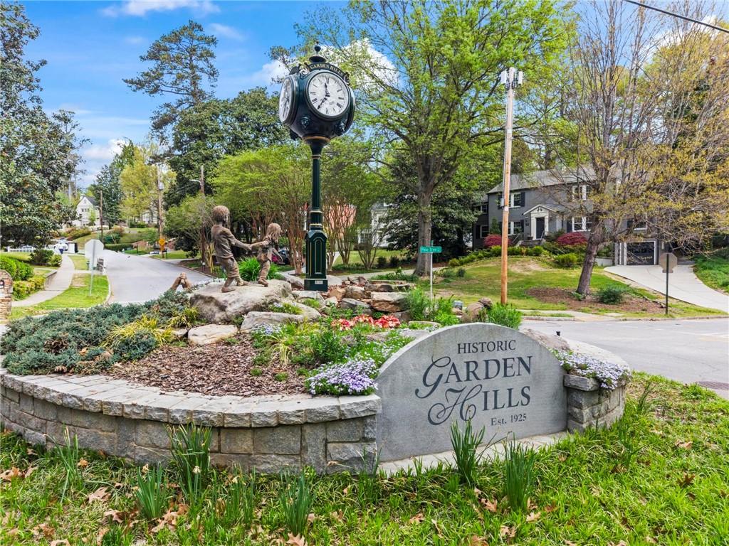 332 Brentwood Drive NE