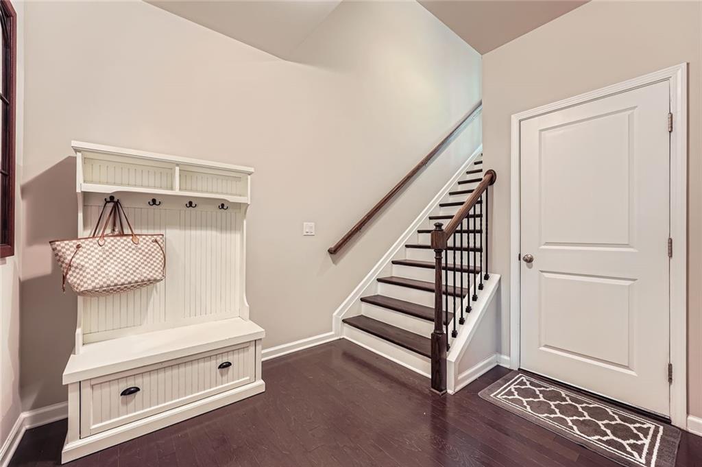 2433 Santa Rosa Street