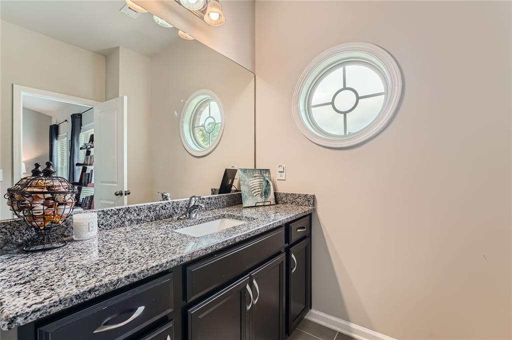 2433 Santa Rosa Street