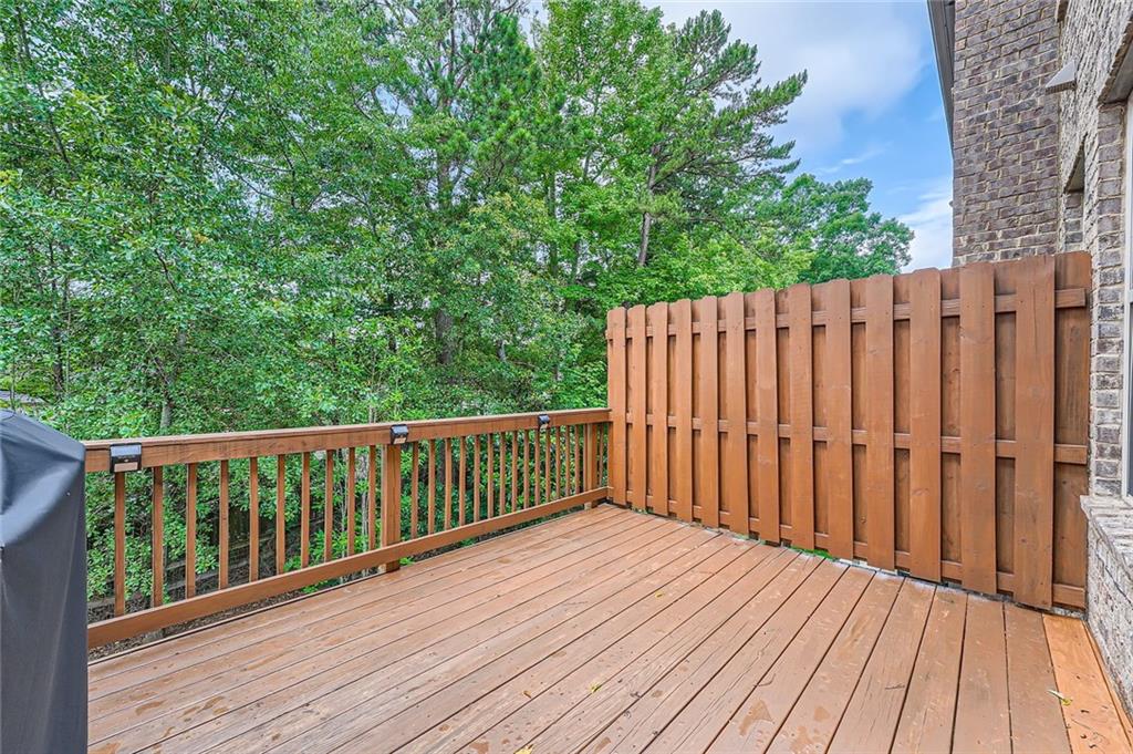 2433 Santa Rosa Street