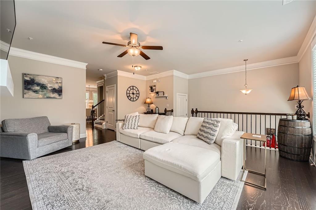 2433 Santa Rosa Street