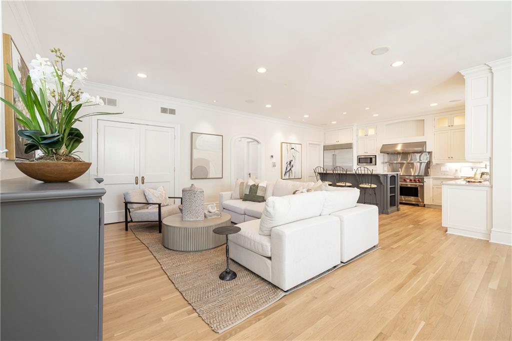 11 Park Circle NE