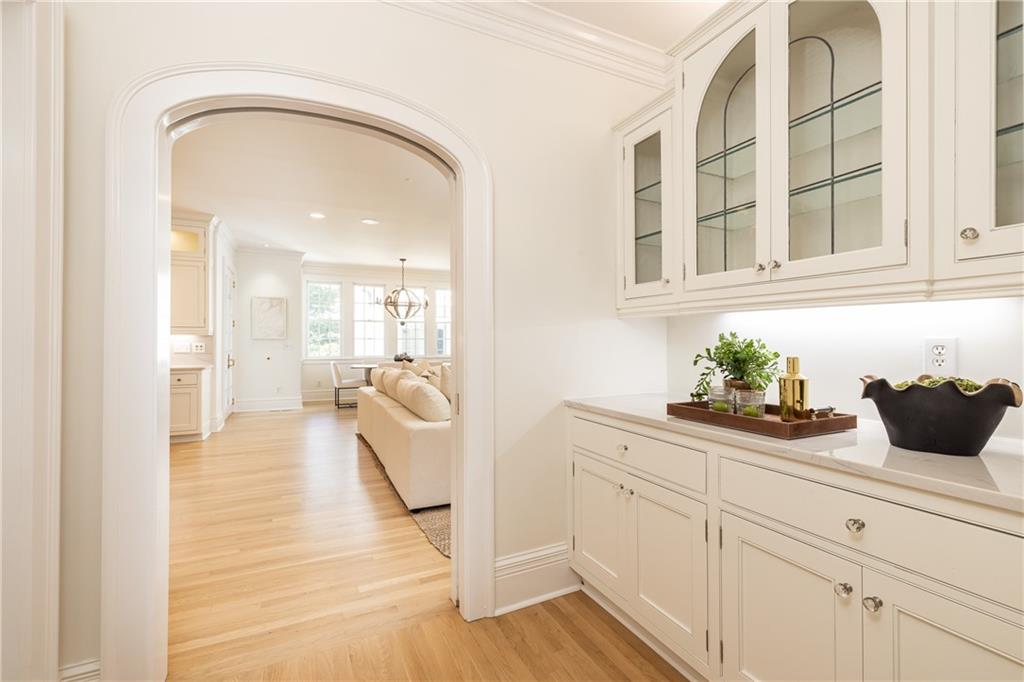 11 Park Circle NE