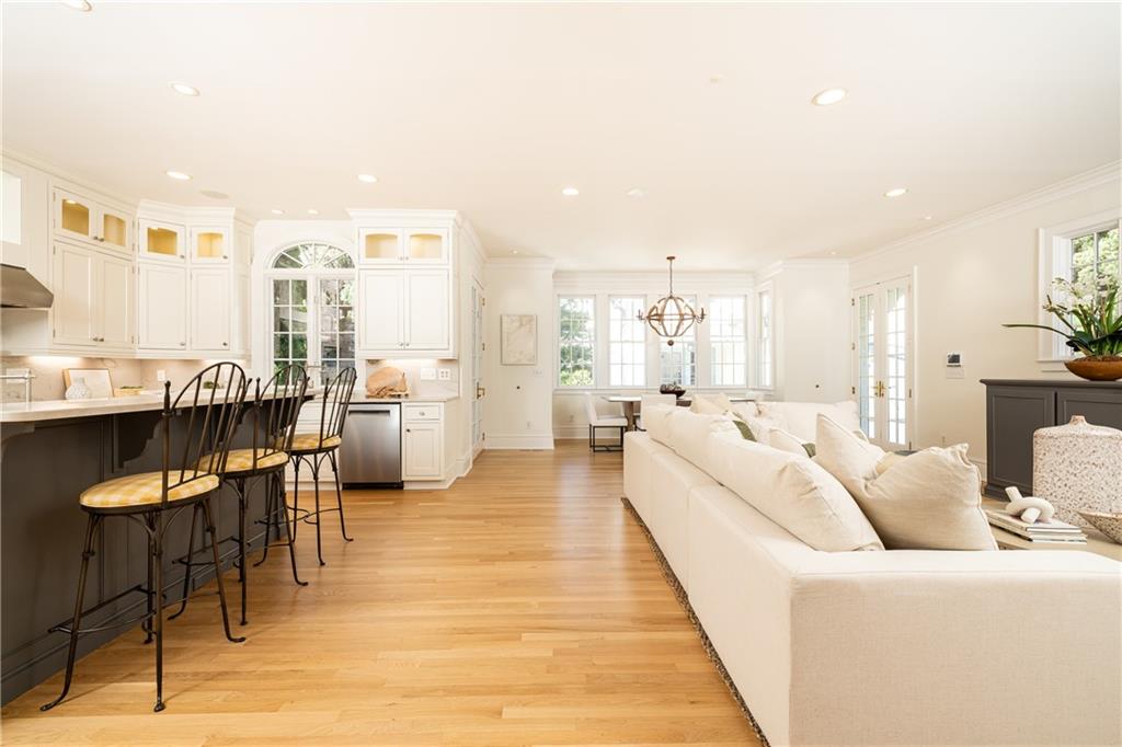11 Park Circle NE
