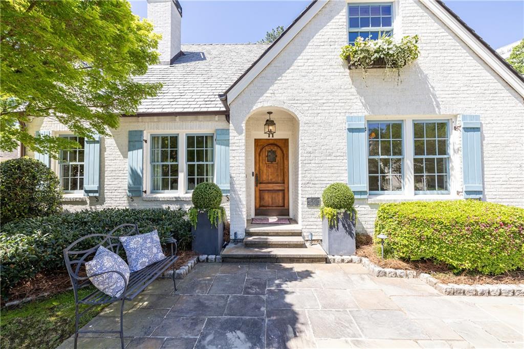 11 Park Circle NE