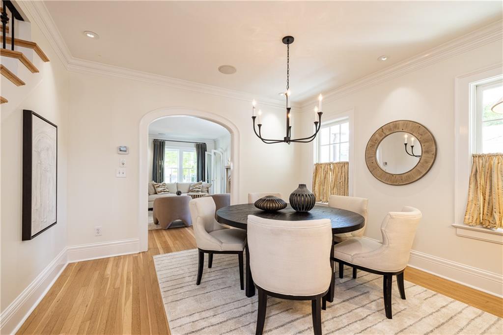 11 Park Circle NE