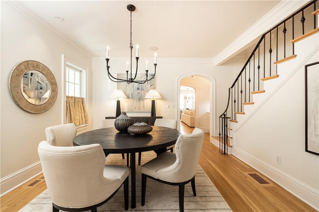 11 Park Circle NE