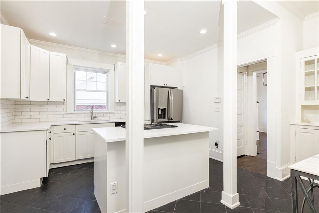 602 Moreland Avenue NE