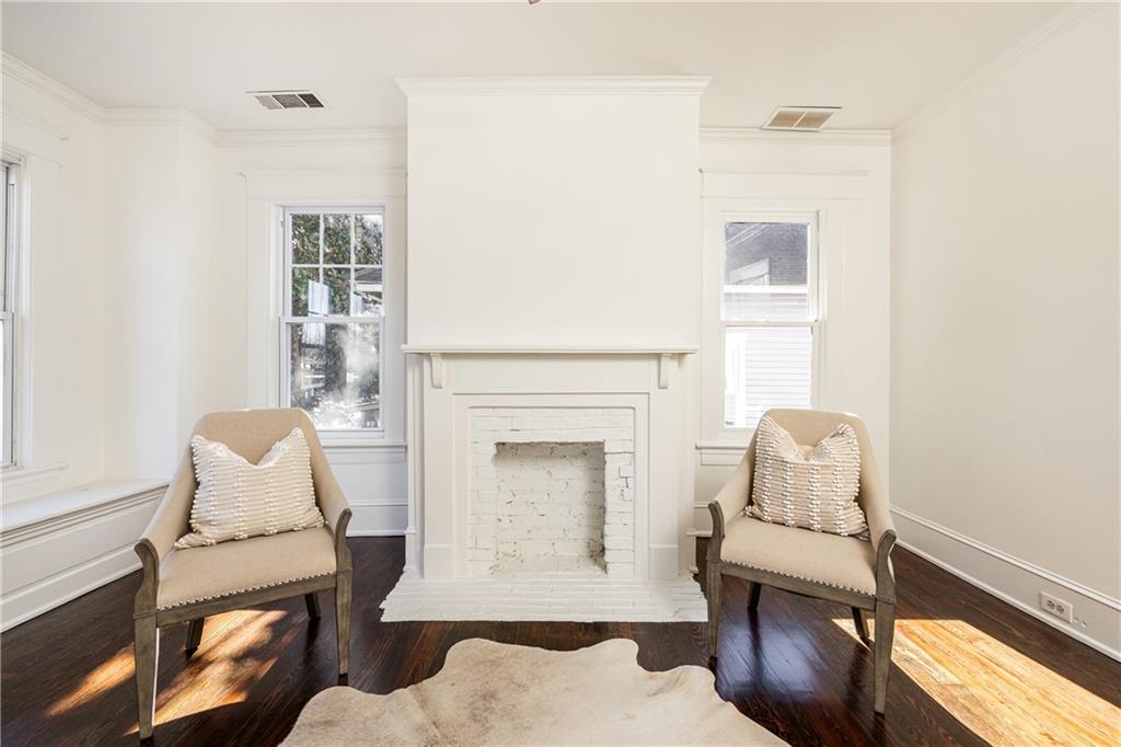 602 Moreland Avenue NE