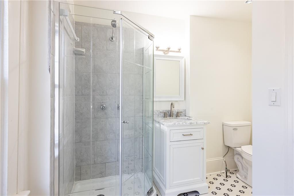 602 Moreland Avenue NE