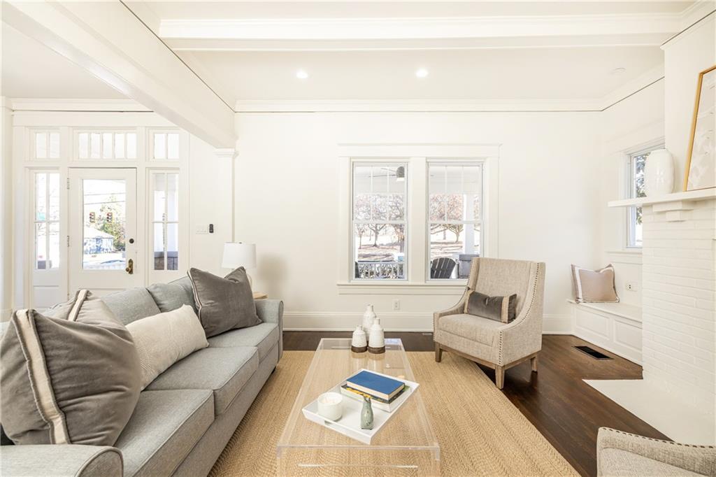 602 Moreland Avenue NE