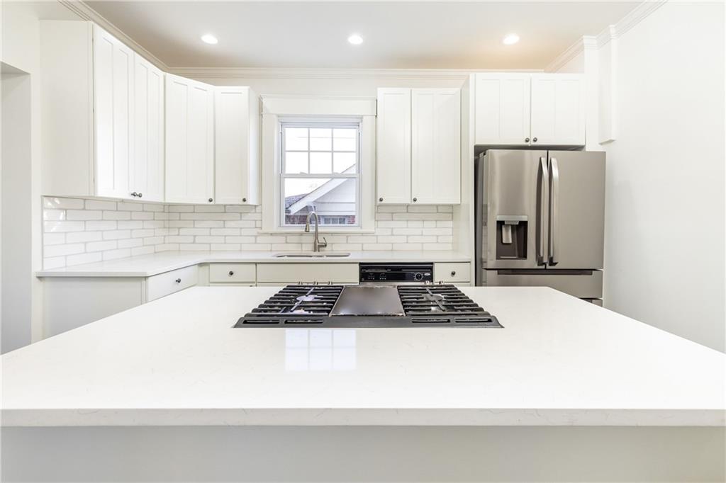 602 Moreland Avenue NE