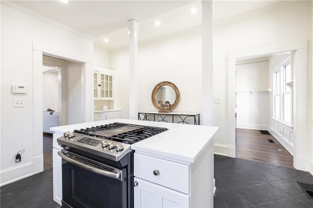 602 Moreland Avenue NE