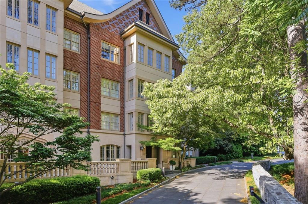 1717 N Decatur Road NE Unit 220